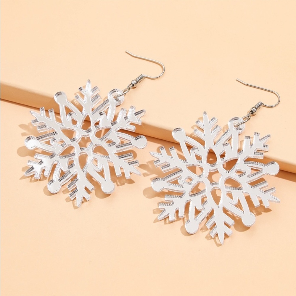 ❄️ Snowflake ❄️ earrings